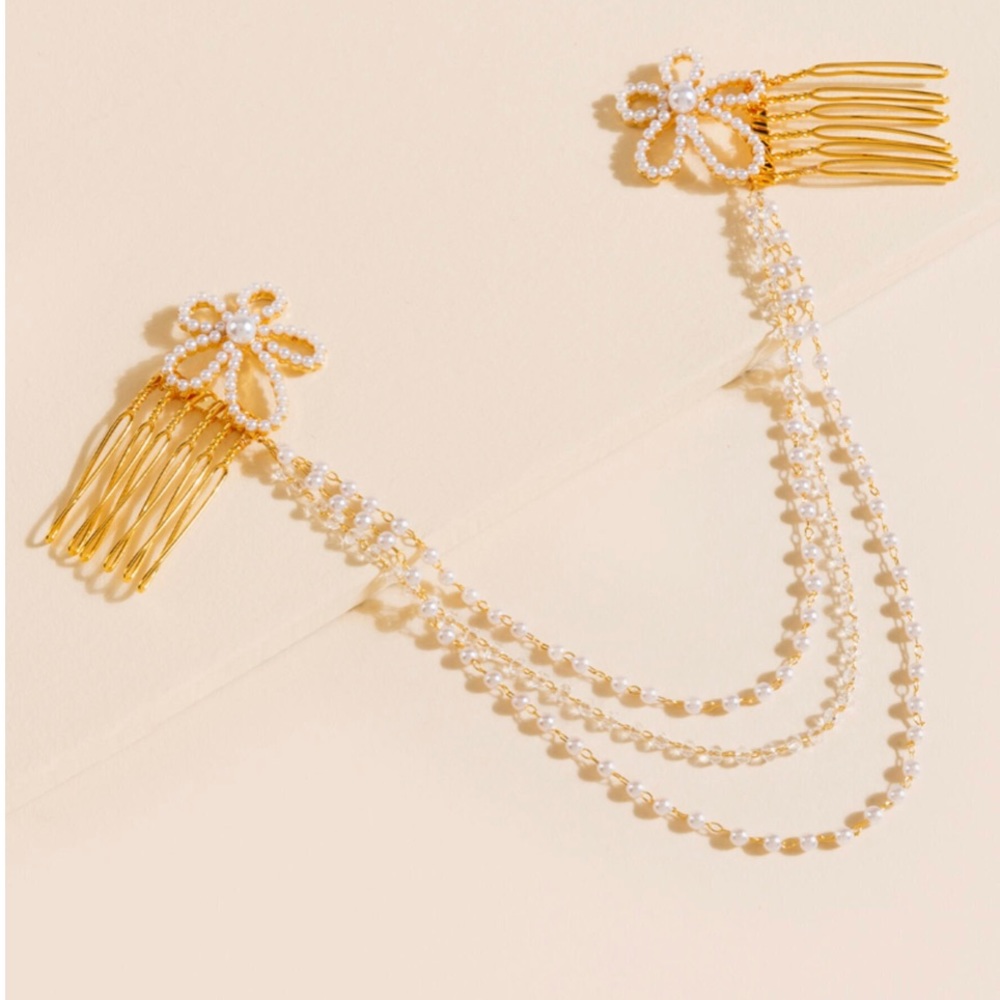 Women's Tiffany Draped Pearl Comb